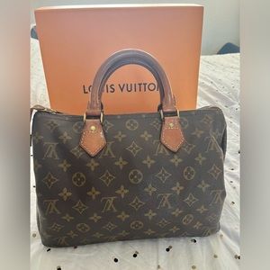 Authentic Louis Vuitton Speedy 30 (Vintage)